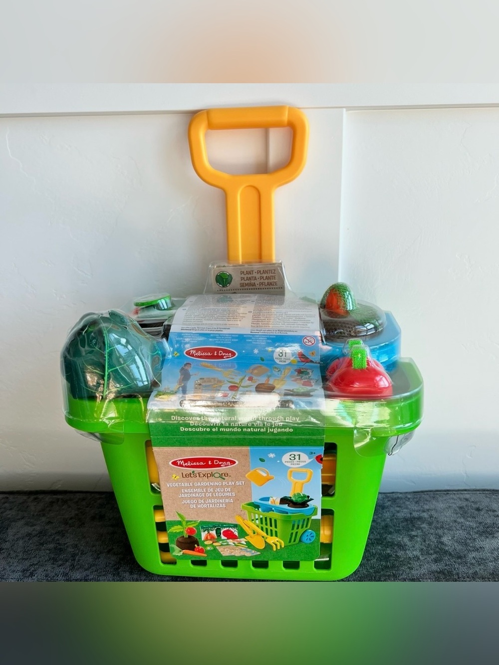 NWT Melissa & Doug Let’s Explore Vegetable Gardening Play Set